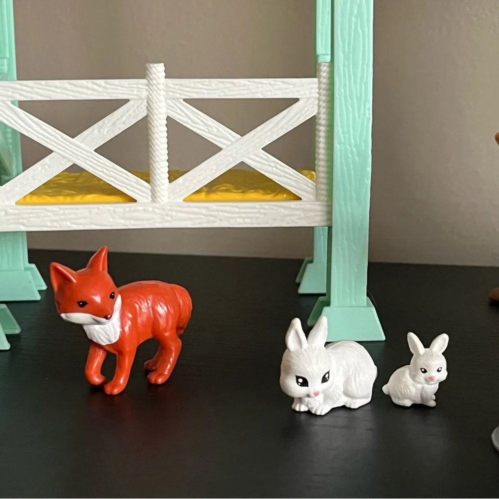 Barbie Animal Rescuer Doll Care Center You Can Be Anything FCP78